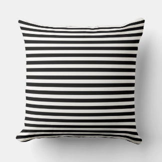 Modern Half-Inch Black & White Stripe Pattern Kissen