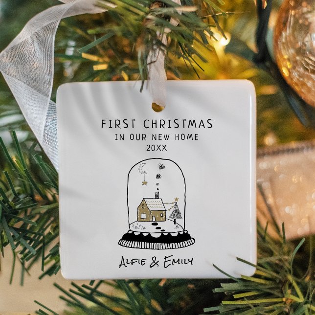 Modern Hand-Drawn First Christmas in New Home  Keramikornament (First Christmas in our New Home Modern Minimalist Black and Gold Square Ceramic Ornament
)