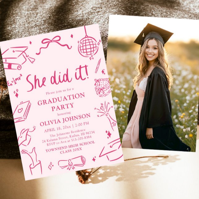 Modern Hand Drawn She did it Pink Graduation Party Einladung (Modern Hand Drawn She did it Pink Graduation Party Invitation)