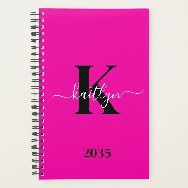 Modern Hot Pink Black Script Monogram Planer (Vorderseite)