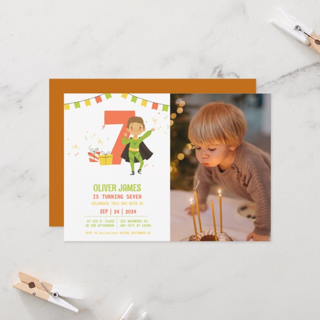 Modern, jedes Alter Superhero Junge Foto Geburtsta Einladung (Vorderseite/Rückseite Beispiel)