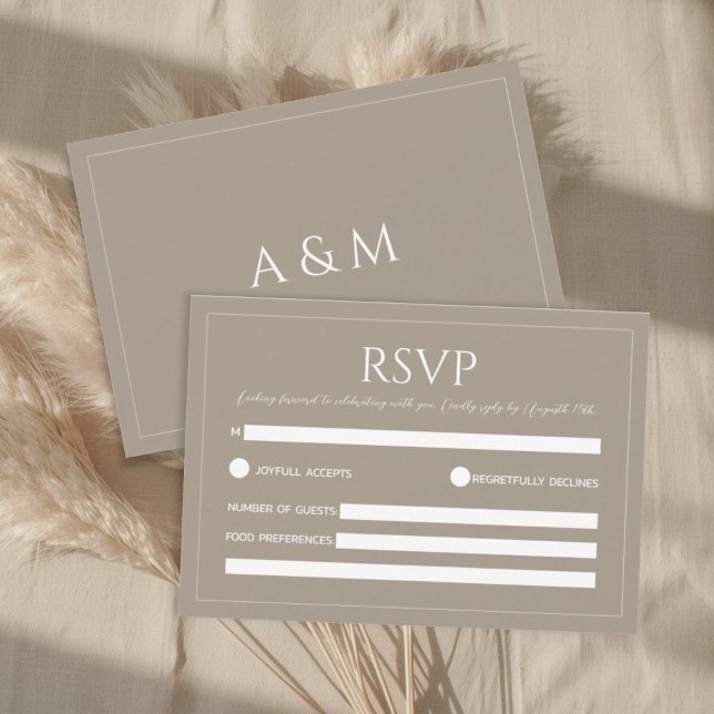 Modern light brown minimalist wedding RSVP karte (Von Creator hochgeladen)