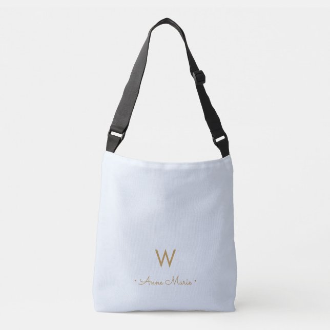 Modern Light Dusty Blue Gold Script Monogram Tragetaschen Mit Langen Trägern (Vorderseite)