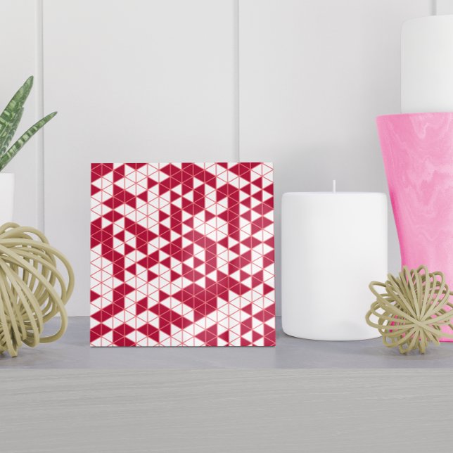 Modern Magenta Pink White Geometric Triangle Fliese (Von Creator hochgeladen)