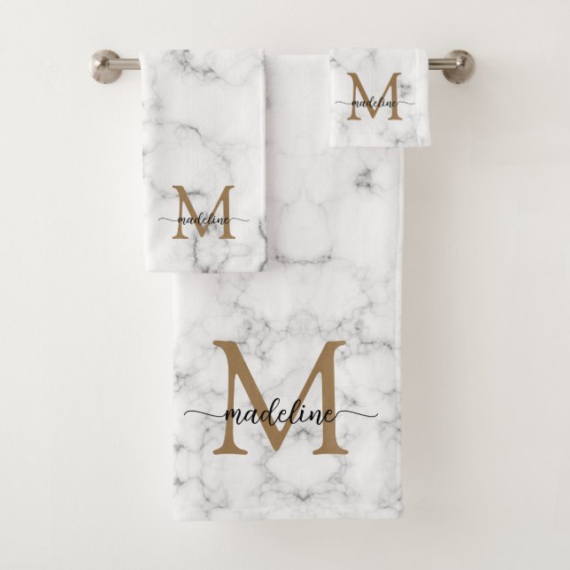 Modern Marble Gold Girly Script Monogram Badhandtuch Set (Insitu)