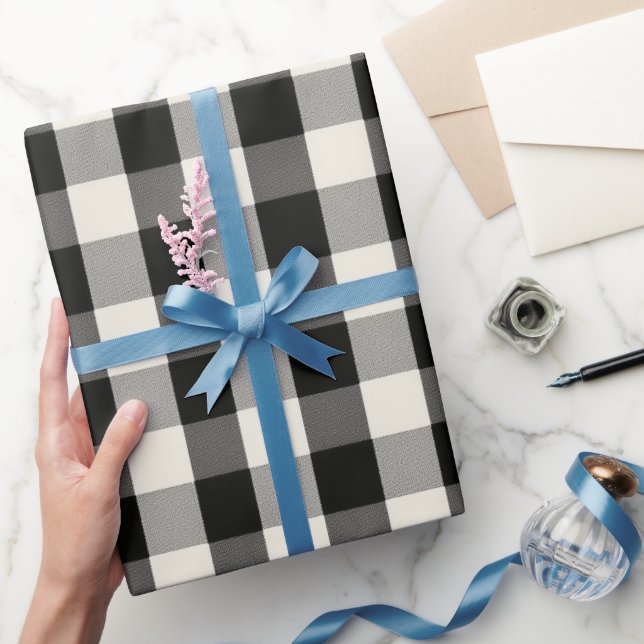Modern Minimal Black White Gingham Plaid Pattern Geschenkpapier (Schenken)