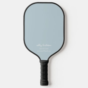 Modern Minimal Light Blue Monogram Name + Kontakt Pickleball Schläger