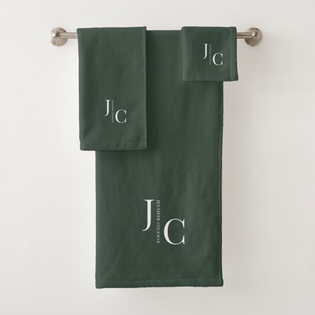 Modern Minimal Logo Monogram Simple Forest Green Badhandtuch Set (Insitu)