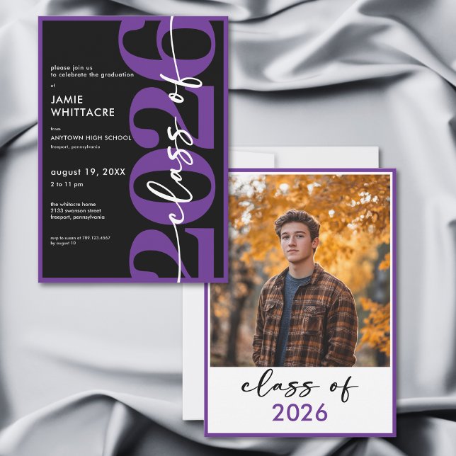 Modern Minimal Purple Typography Graduation Party Einladung (Modern Minimal Purple Typography Graduation Party Invitation)