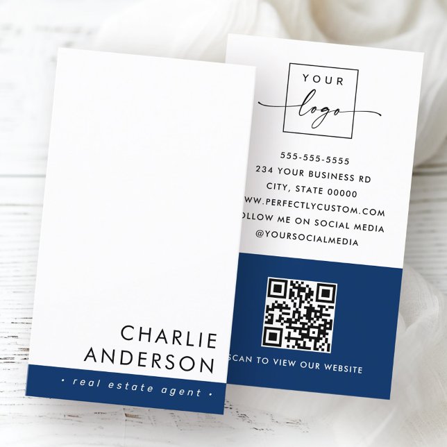 Modern minimaler QR-Code dunkelblau Visitenkarte (Modern minimal QR code dark blue white vertical Business Card)
