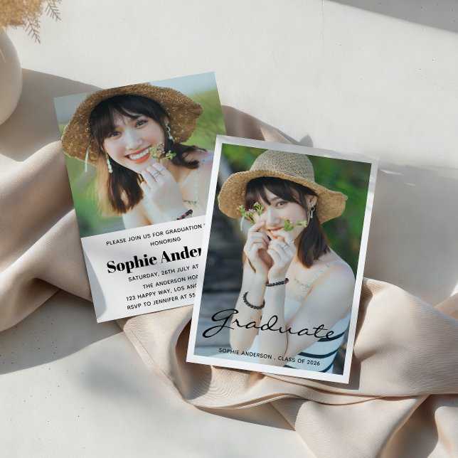 Modern Minimalist 2 Photo Graduation Party Einladung (Von Creator hochgeladen)