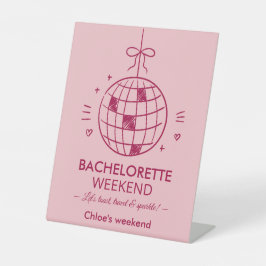 Modern Minimalist Bachelorette Weekend | Pink Sockelschild