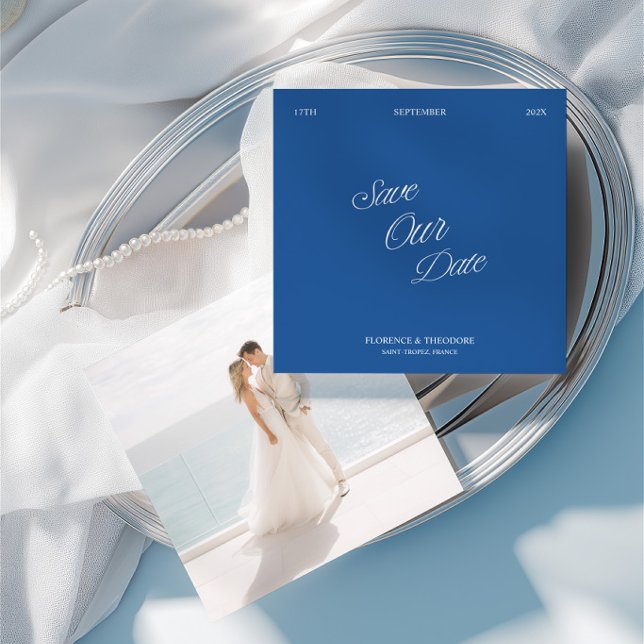 Modern Minimalist Blue & White Photo Save the Date Einladung (Modern Minimalist Blue & White Photo Save the Date )