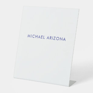 Modern minimalist einfach schlicht eigener Name Sockelschild