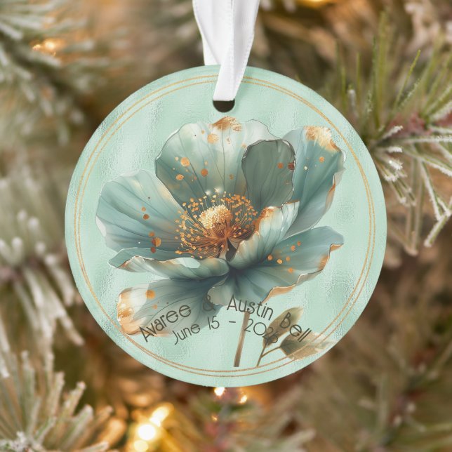 Modern Minimalist Emerald Gold Wedding Ornament (Baum)