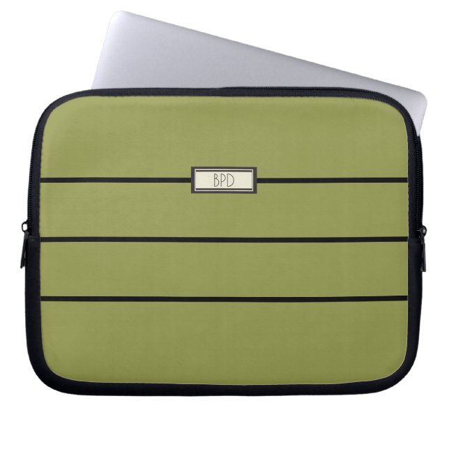 Modern Minimalist Green Monogrammed Laptopschutzhülle (Vorderseite)