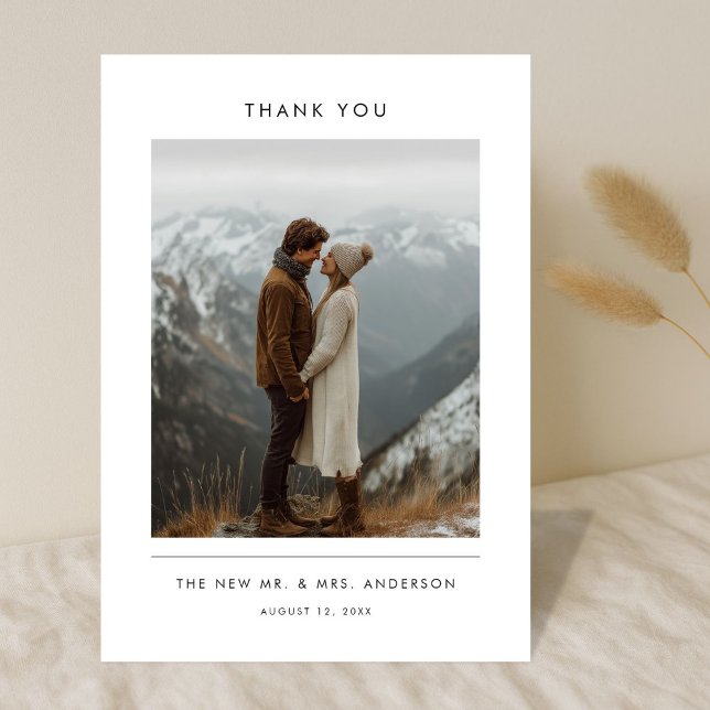 Modern Minimalist Newlywed Mountain Photo Wedding Dankeskarte (Von Creator hochgeladen)