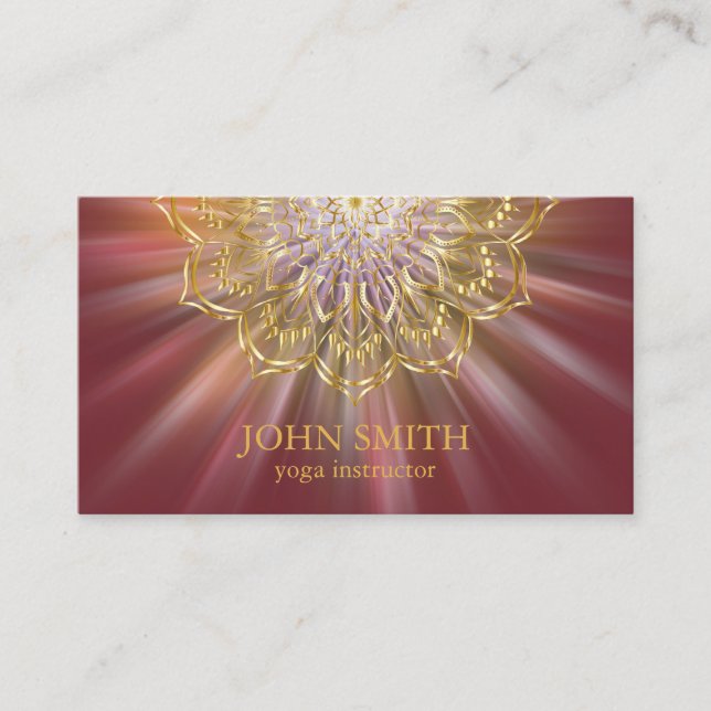 Modern Minimalistisch Red Gold Lotus Yoga Instruct Visitenkarte (Vorderseite)