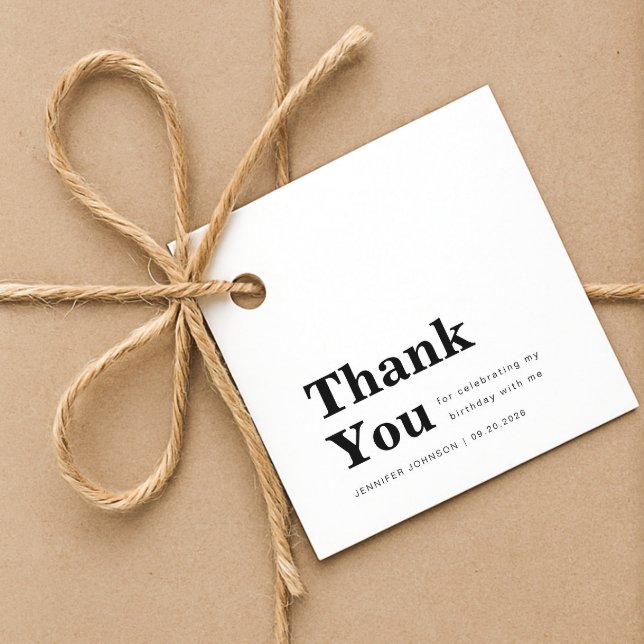 Modern minimalistischer schwarzer und weißer Gebur Geschenkanhänger (Modern Minimalist Black And White Birthday Favor Tags)