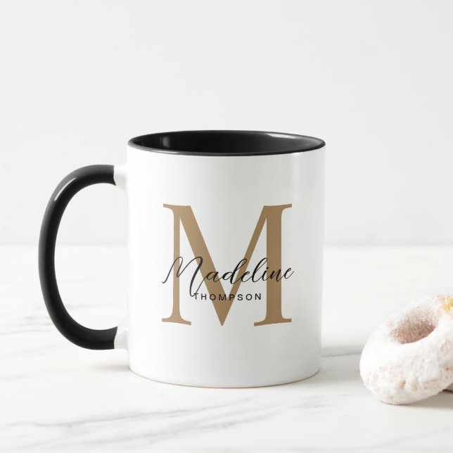 Modern Minimalistisches Script Black Gold Monogram Tasse (Mit Donut)