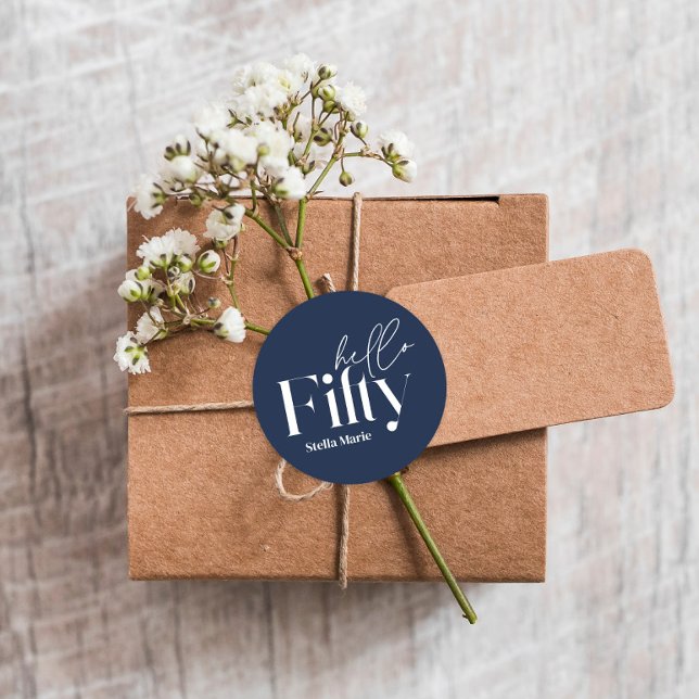 Modern minimalmarineblau einfach 50. Geburtstag Runder Aufkleber (Von Creator hochgeladen)