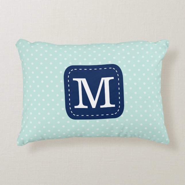 Modern Minz Blue Polka Dots Personalisiert Monogra Zierkissen (Vorderseite)