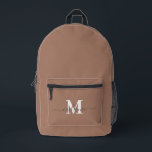 Modern Mocha Mousse Custom Monogram Name Bedruckter Rucksack<br><div class="desc">Mit diesem mousse Custom Monogram Name Printed Rucksack stärken Sie Ihren Alltagsstil. Dieser Rucksack wurde in Mocha Mousse, der Farbe des Jahres, entworfen und vereint raffinierten Minimalismus mit personalisierter Eleganz. Der schlanke, neutrale Ton macht es vielseitig und zeitlos, während die Möglichkeit, Ihr individuelles Monogramm oder Ihren eigenen Namen hinzuzufügen, eine...</div>
