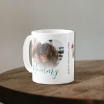 Modern Mommy | Heart Foto Coffee Mug | Kaffeetasse<br><div class="desc">This stylish Mommy customised mug,  is the perfect gift for christmas,  birthdays and any other of lifes special gelegentlich. Featuring a heart shaped photograh and script text which can be personalized. All machen stilvoll,  size and color color can be change by clicking on the customize further link after personalizing.</div>