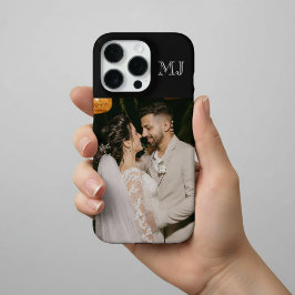 Modern Monogram 1 Photo Midnight Black iPhone 16 Pro Hülle