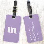 Modern Monogram Initial Lilac Lila Gepäckanhänger<br><div class="desc">Moderne Kleinschreibung Typografie minimalistisches Monogramm Initialdesign,  das in Personalisierung umgewandelt werden kann,  zusammen mit den Details auf der Rückseite. Weiß auf pastellfarbenem,  lila Hintergrund.</div>