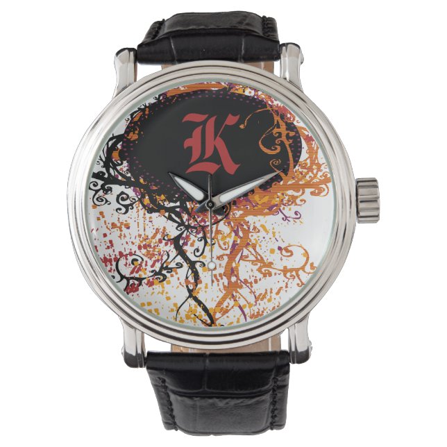 Modern Monogram K Armbanduhr (Vorderseite)