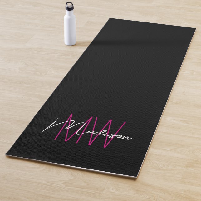 Modern Monogram Name Script Black Pink Yogamatte (Beispiel)