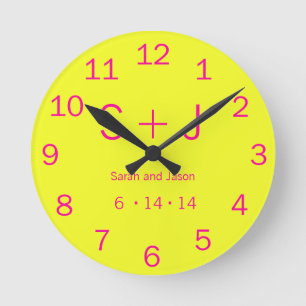 Modern Monogram - Yellow and Pink Runde Wanduhr