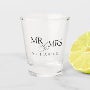 Modern Mr. & Mrs. Name Schnapsglas