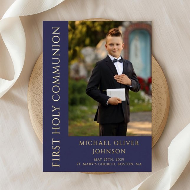 Modern Navy Blue Boy Foto Erste Heilige Kommune Folieneinladung (Modern Navy Blue Boy Photo First Holy Communion Foil Invitation)