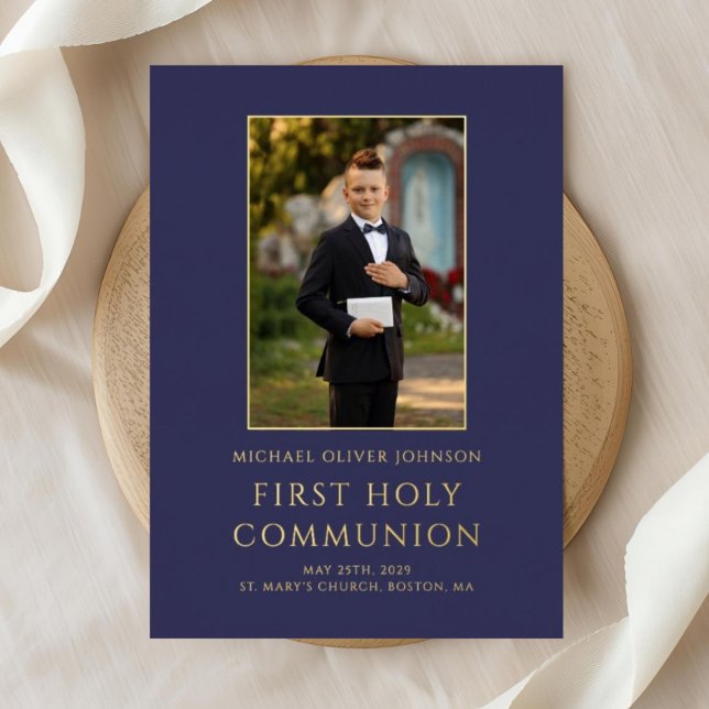 Modern Navy Blue Foto Junge Erste Kommune Gold Folieneinladung (Modern Navy Blue Photo Boy First Communion Gold Foil Invitation)
