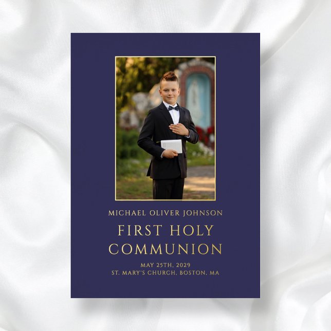 Modern Navy Blue Foto Junge Erste Kommune Gold Folieneinladung (Navy Blue Photo Boy First Holy Communion Gold Foil Invitation)