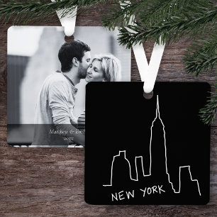 Modern New York City Skyline Doodle Foto & Text Ornament Aus Metall
