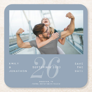 Modern Number Date Dusty Blue Foto Save the Date Rechteckiger Pappuntersetzer
