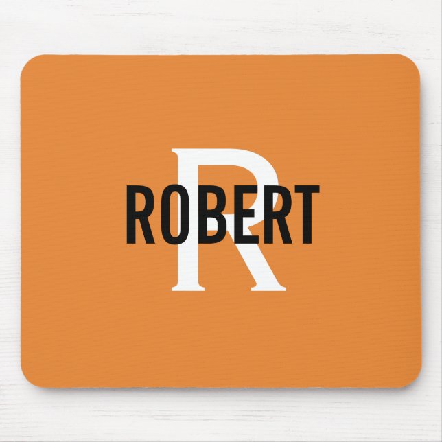 Modern orange-weiße Monogramm-Männer nennen Mauspa Mousepad (Vorne)