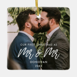 Modern Our First Christmas als Mr. and Mr. Foto Keramikornament