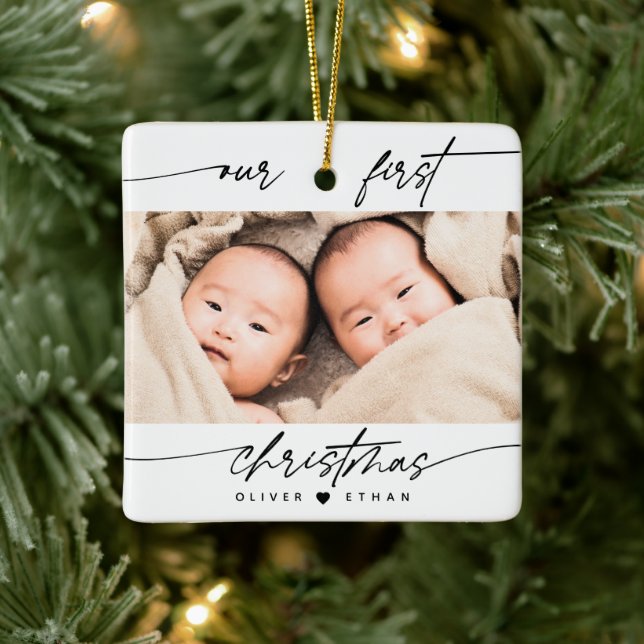 Modern Our First Christmas Foto New Parters Twins Keramikornament (Baum)
