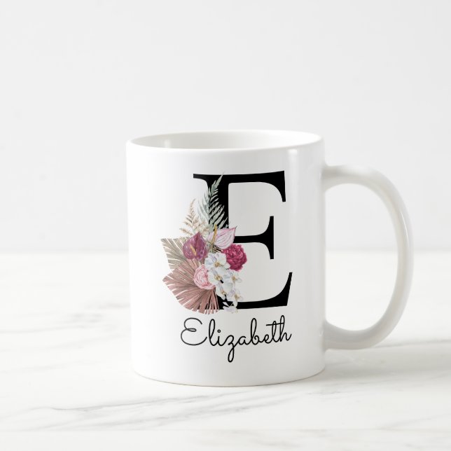 Modern Pink Boho Floral Initial E Kaffeetasse (Rechts)