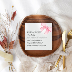 Modern Pink Bow Spaß Fakten Hochzeitsnapkins Serviette