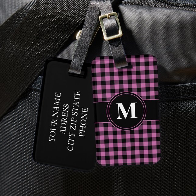 Modern Pink Gingham Monogram Gepäckanhänger (Monogram Pink & Black Gingham Checked Pattern Luggage Tag)