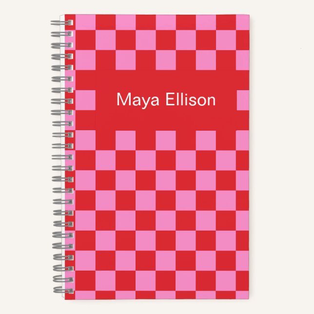 Modern Red and Pink Checkerboard Notebook Notizbuch (Vorderseite)