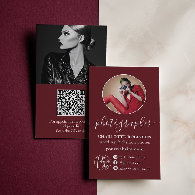 Modern red burgundy photo qr logo photographer visitenkarte (Modern red burgundy photo qr logo photographer business card)