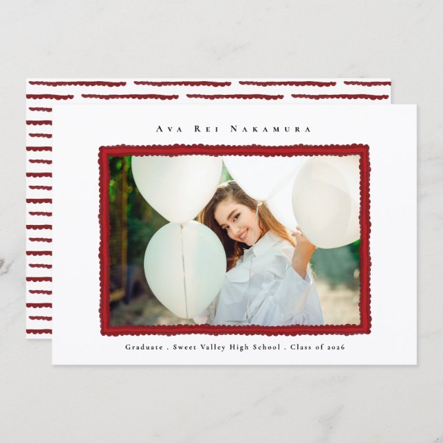Modern Red Photo Frame Graduation Class of 2026 Ankündigung (Vorne/Hinten)