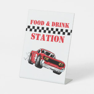 Modern Red Race Car Boy Geburtstag Custom Sign Sockelschild
