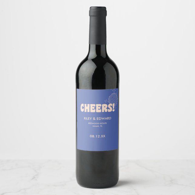 Modern Retro Dark Blue "Cheers!" Custom Wedding Weinetikett (Vorderseite)